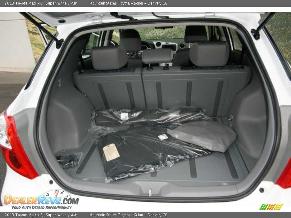 2013 Toyota Matrix S Trunk Photo #8