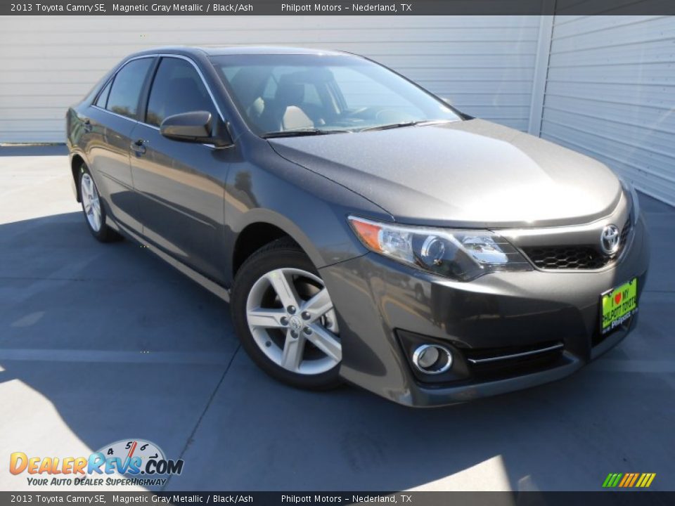 2013 Toyota Camry SE Magnetic Gray Metallic / Black/Ash Photo #2