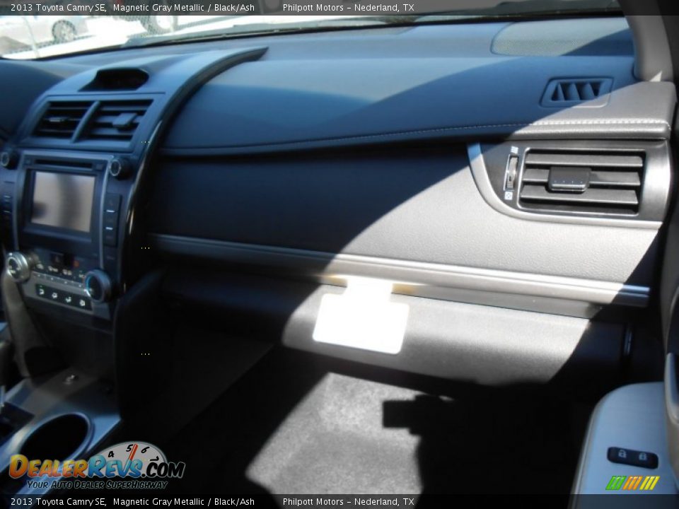 2013 Toyota Camry SE Magnetic Gray Metallic / Black/Ash Photo #18