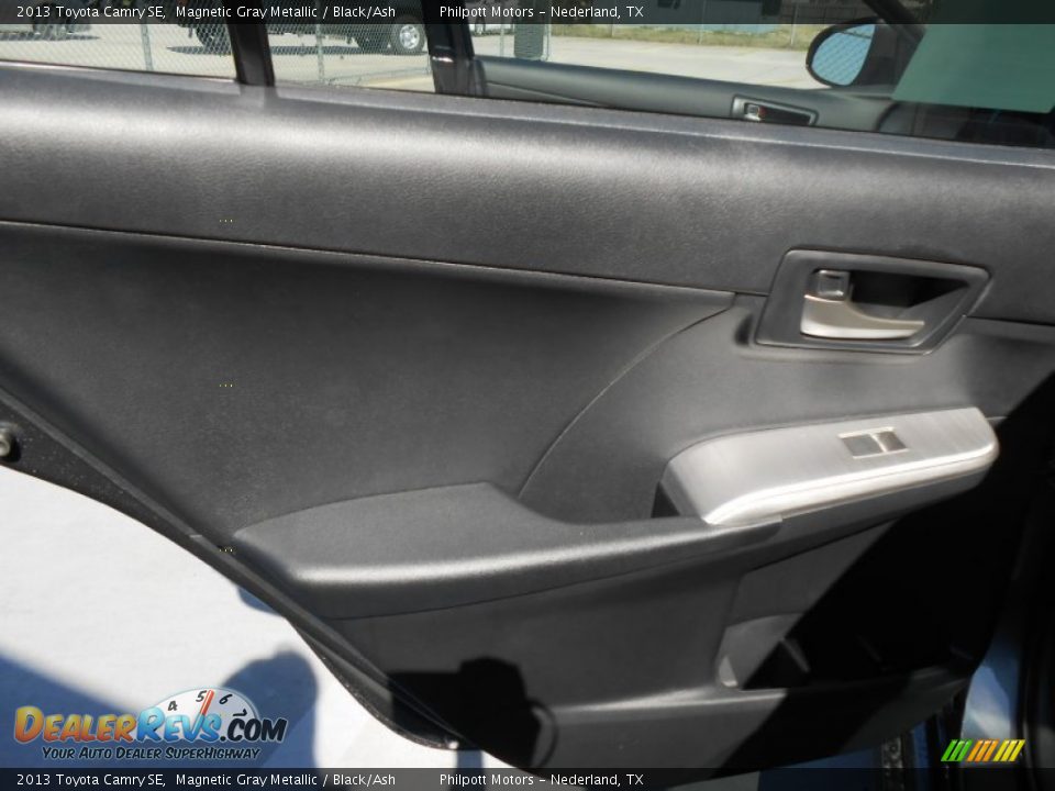 2013 Toyota Camry SE Magnetic Gray Metallic / Black/Ash Photo #19