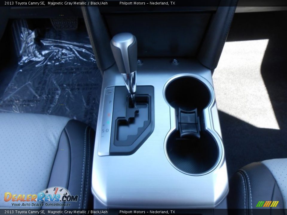 2013 Toyota Camry SE Magnetic Gray Metallic / Black/Ash Photo #30