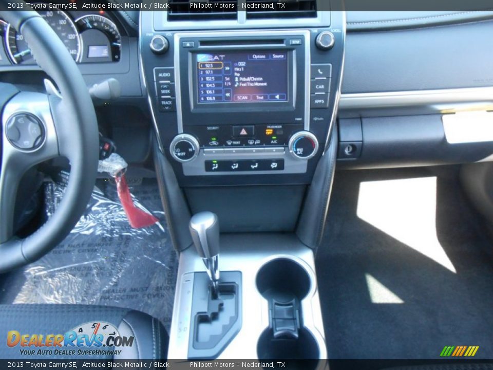 2013 Toyota Camry SE Attitude Black Metallic / Black Photo #29
