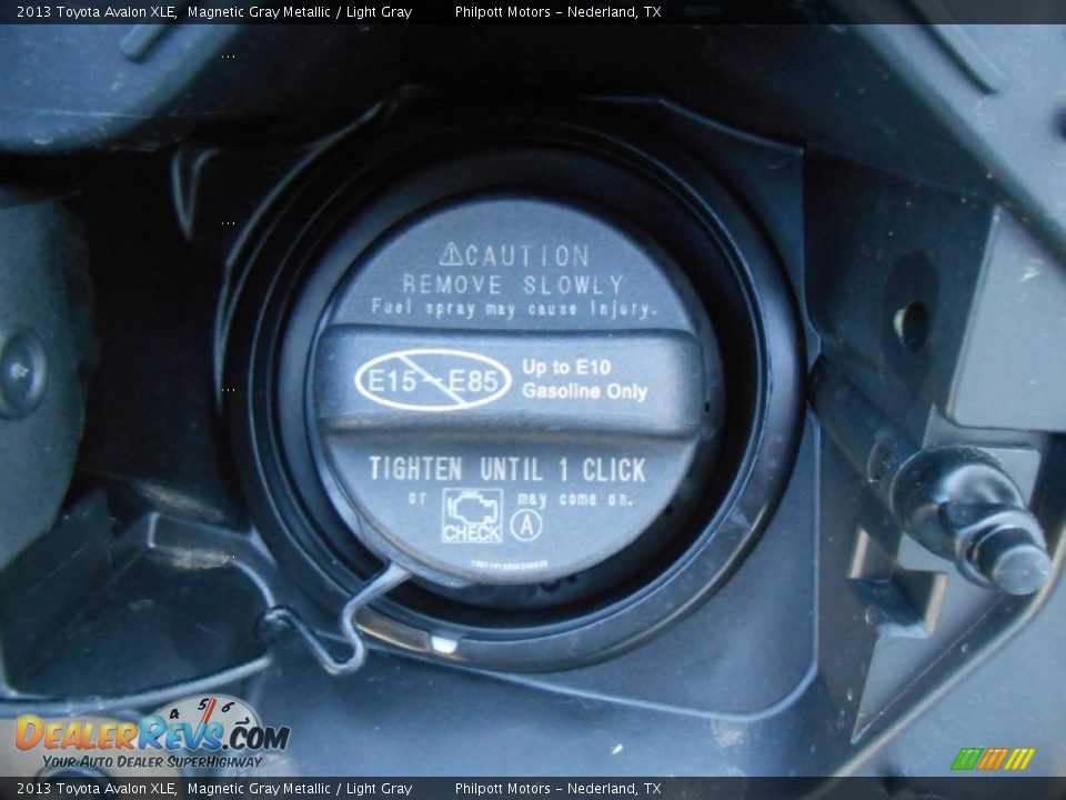 2013 Toyota Avalon XLE Magnetic Gray Metallic / Light Gray Photo #15