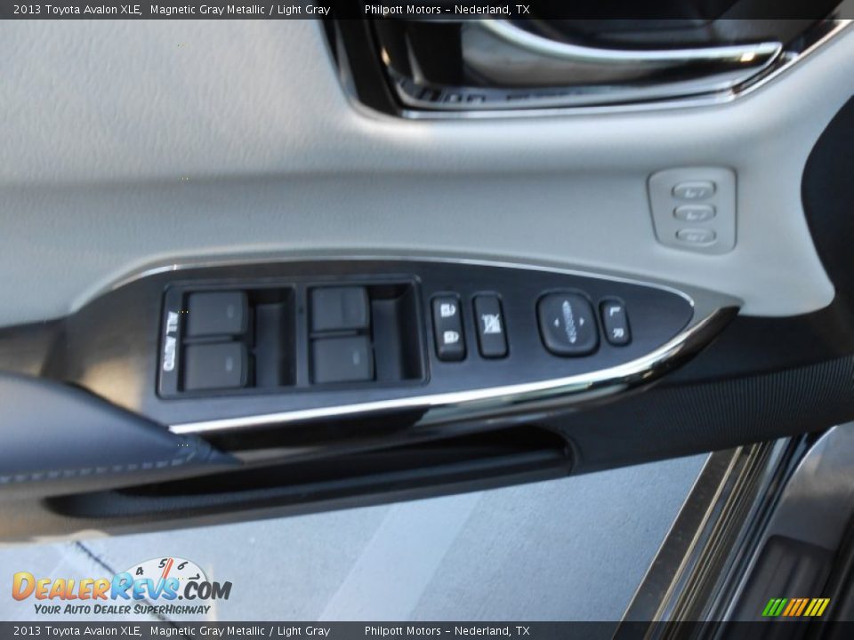 2013 Toyota Avalon XLE Magnetic Gray Metallic / Light Gray Photo #22