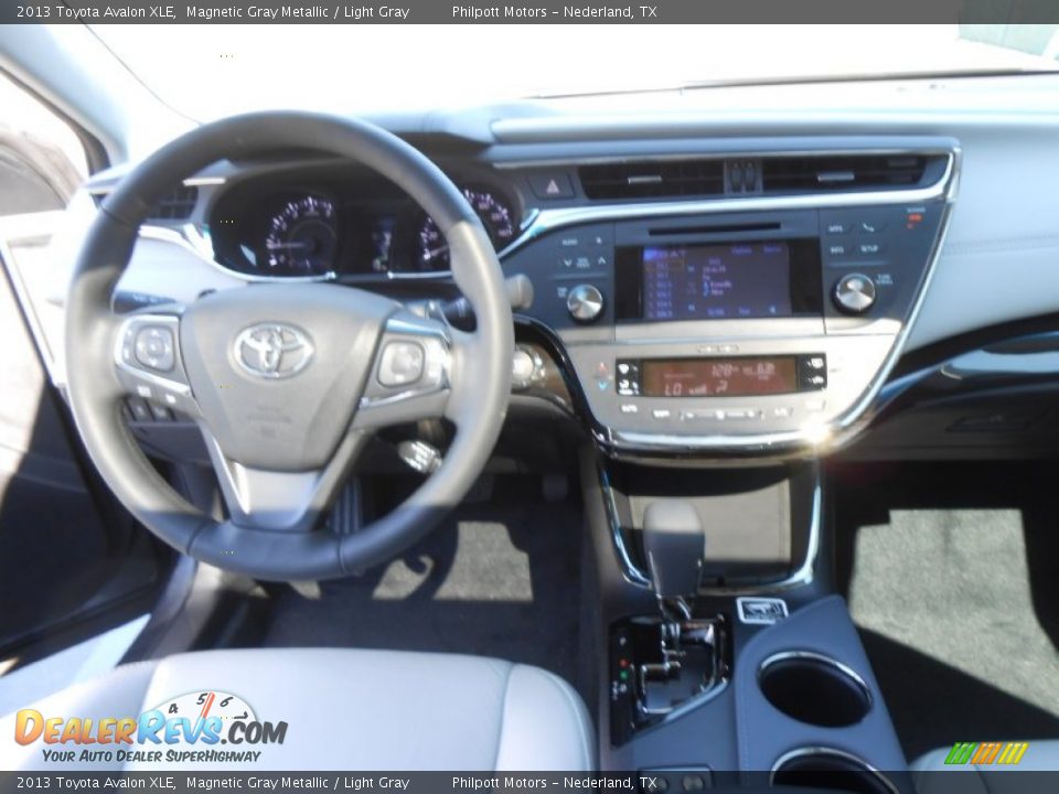 2013 Toyota Avalon XLE Magnetic Gray Metallic / Light Gray Photo #26