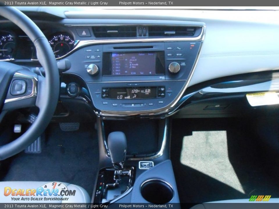 2013 Toyota Avalon XLE Magnetic Gray Metallic / Light Gray Photo #27