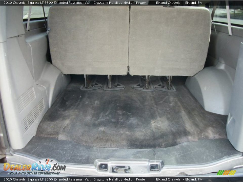 2010 Chevrolet Express LT 3500 Extended Passenger Van Graystone Metallic / Medium Pewter Photo #10