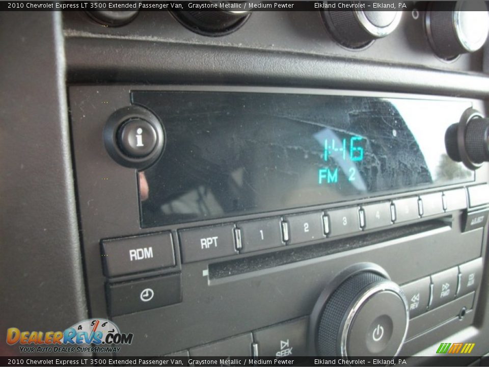 2010 Chevrolet Express LT 3500 Extended Passenger Van Graystone Metallic / Medium Pewter Photo #24