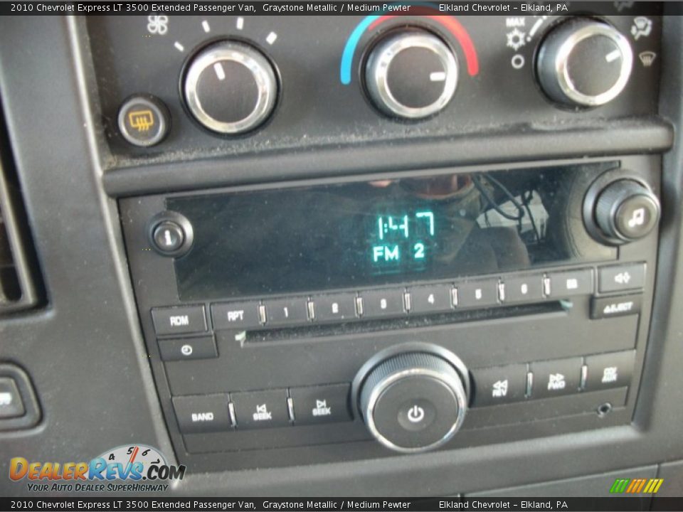 2010 Chevrolet Express LT 3500 Extended Passenger Van Graystone Metallic / Medium Pewter Photo #25