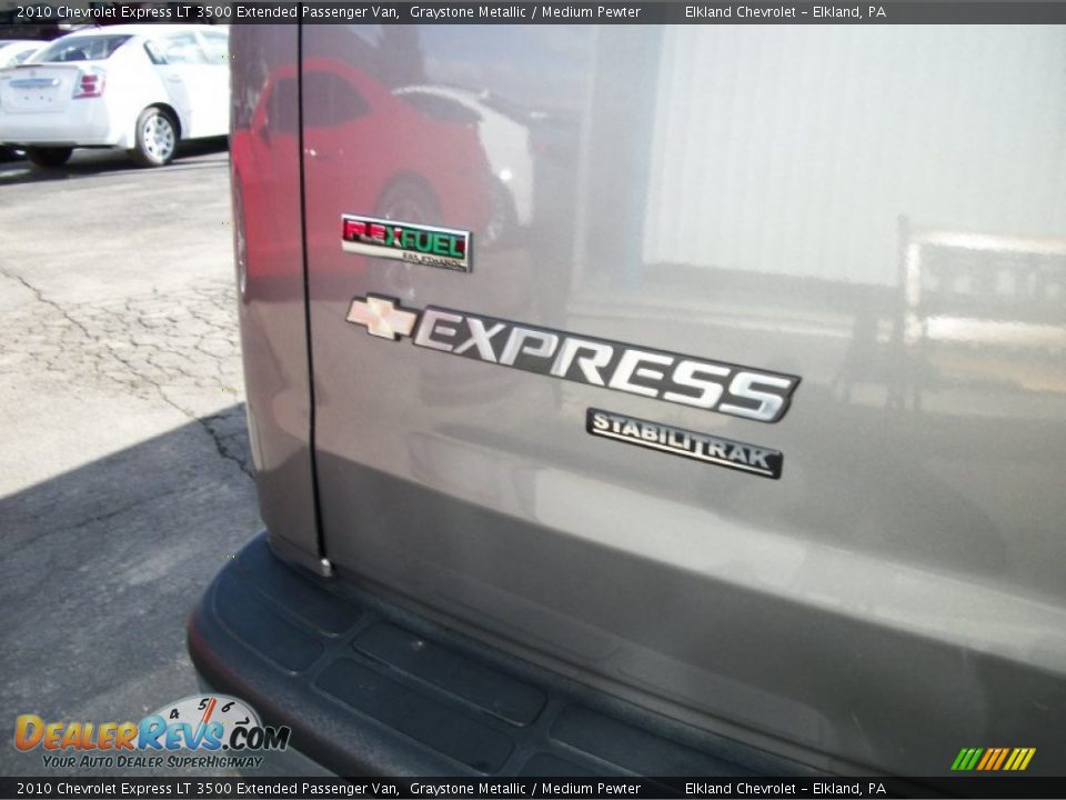 2010 Chevrolet Express LT 3500 Extended Passenger Van Graystone Metallic / Medium Pewter Photo #27