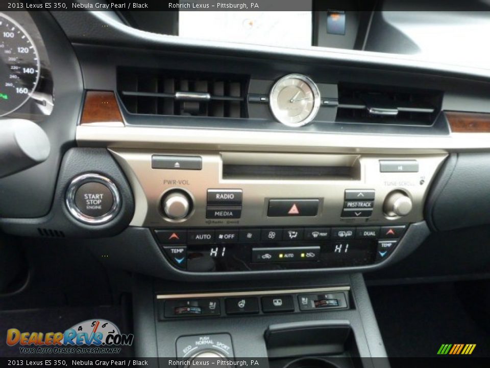 Controls of 2013 Lexus ES 350 Photo #18