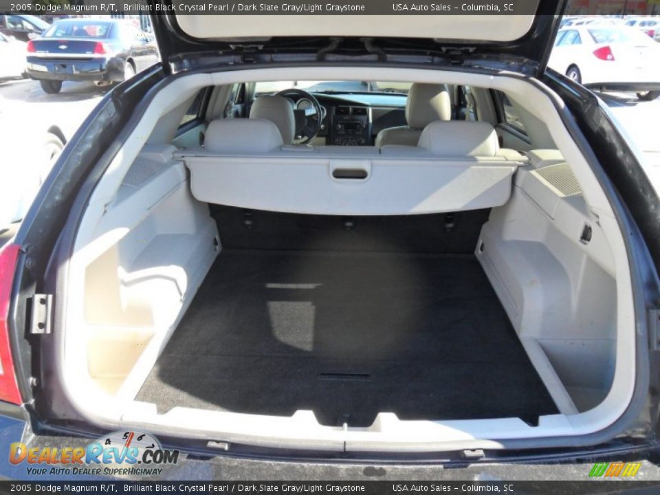 2005 Dodge Magnum R/T Trunk Photo #20