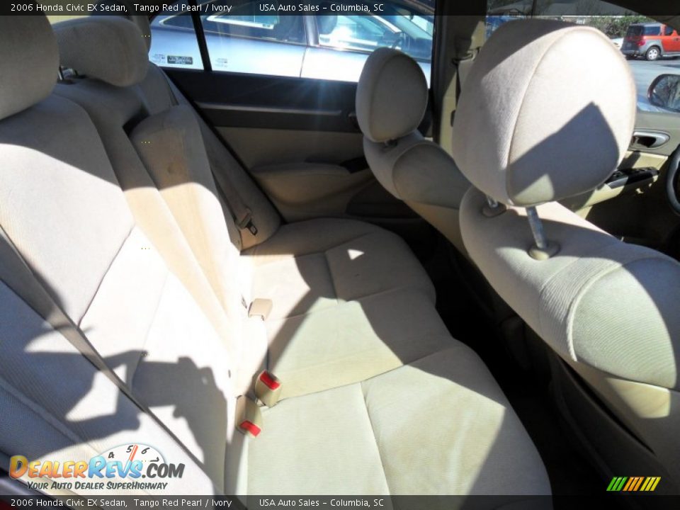 2006 Honda Civic EX Sedan Tango Red Pearl / Ivory Photo #11