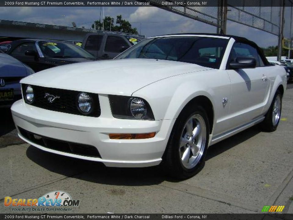 2009 Ford Mustang GT Premium Convertible Performance White / Dark Charcoal Photo #1