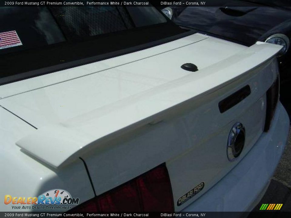 2009 Ford Mustang GT Premium Convertible Performance White / Dark Charcoal Photo #7