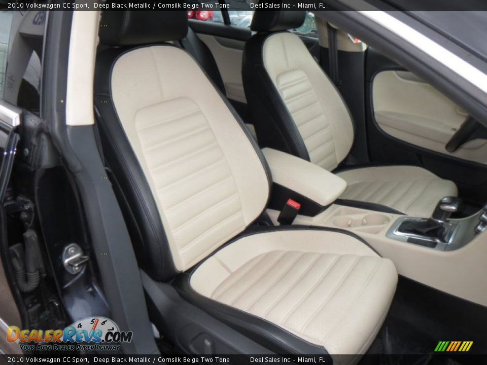 2010 Volkswagen CC Sport Deep Black Metallic / Cornsilk Beige Two Tone Photo #10