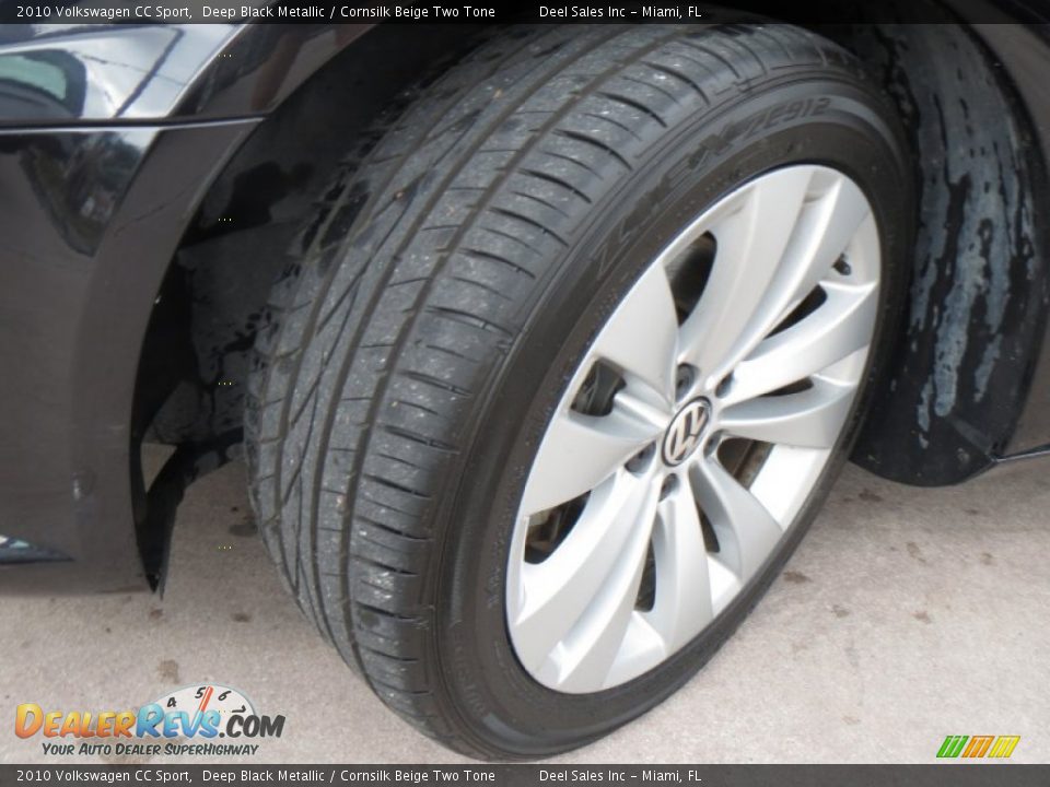 2010 Volkswagen CC Sport Deep Black Metallic / Cornsilk Beige Two Tone Photo #13