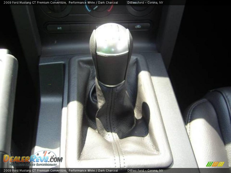 2009 Ford Mustang GT Premium Convertible Performance White / Dark Charcoal Photo #20