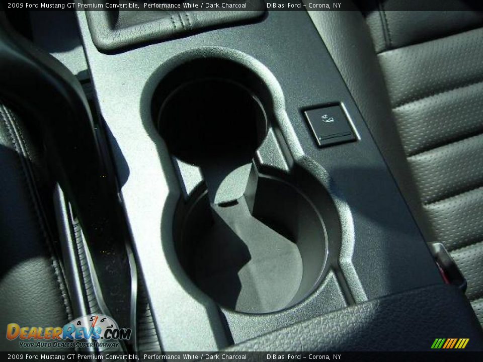 2009 Ford Mustang GT Premium Convertible Performance White / Dark Charcoal Photo #21
