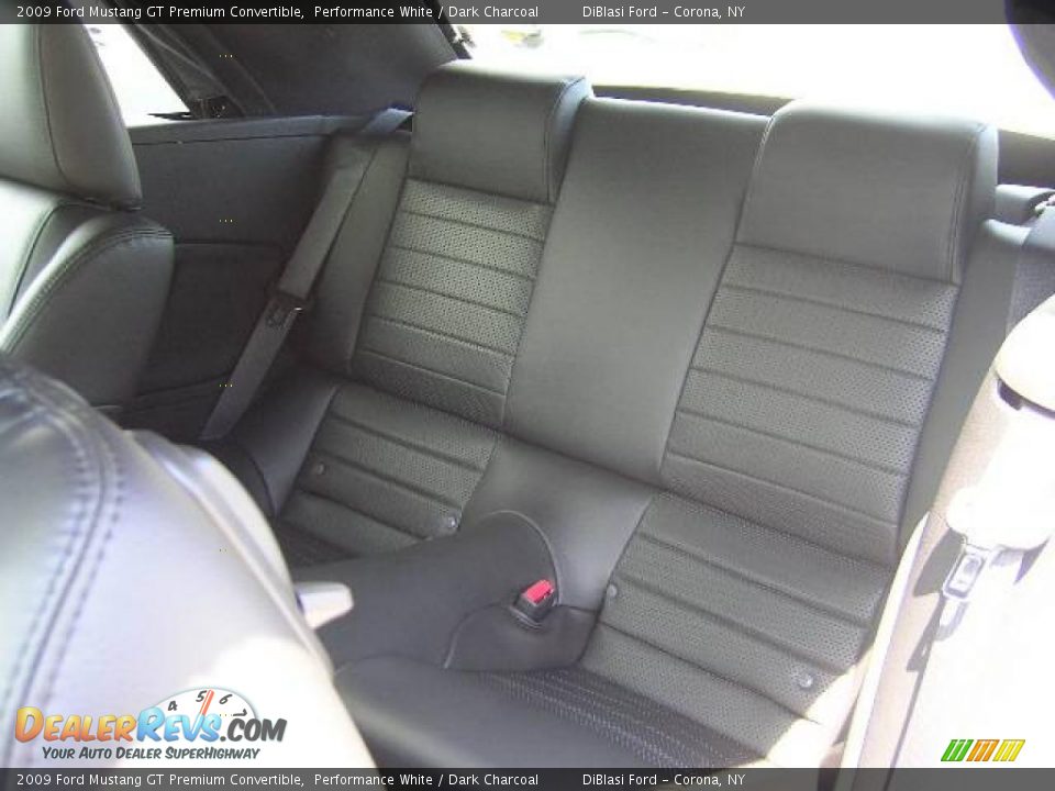 2009 Ford Mustang GT Premium Convertible Performance White / Dark Charcoal Photo #23