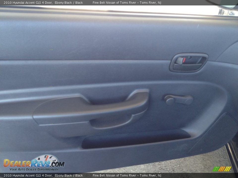 2010 Hyundai Accent GLS 4 Door Ebony Black / Black Photo #7