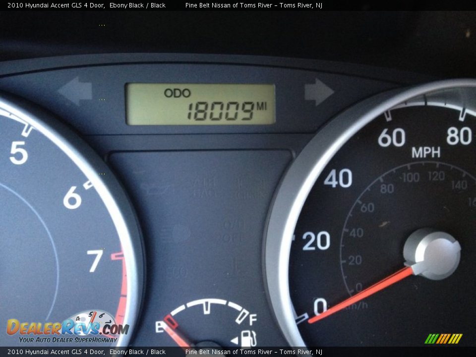 2010 Hyundai Accent GLS 4 Door Ebony Black / Black Photo #14