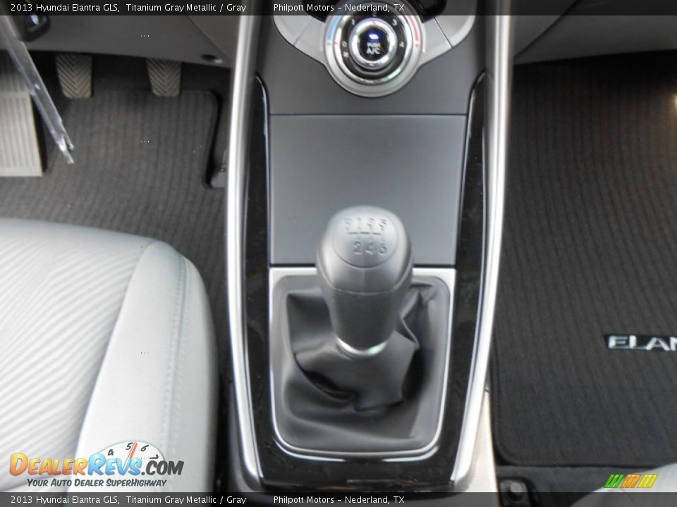 2013 Hyundai Elantra GLS Titanium Gray Metallic / Gray Photo #28