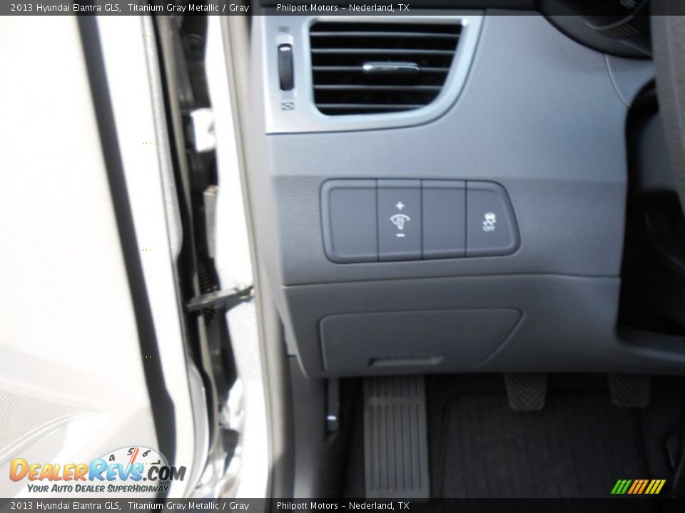 2013 Hyundai Elantra GLS Titanium Gray Metallic / Gray Photo #32