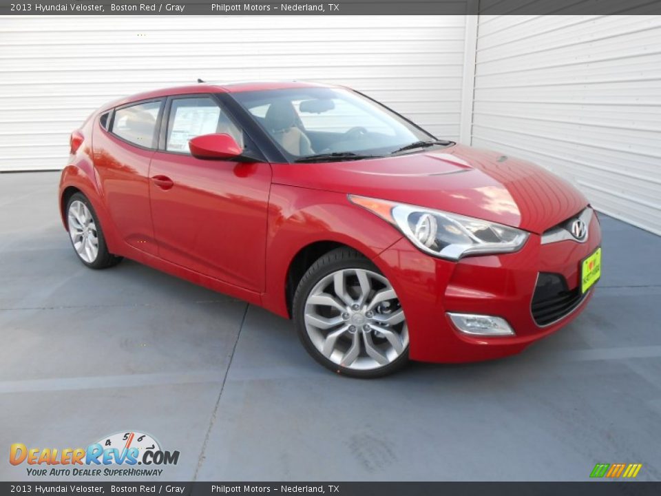 2013 Hyundai Veloster Boston Red / Gray Photo #2