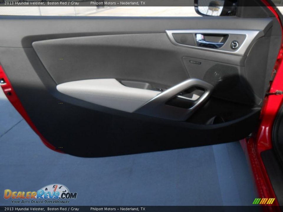 2013 Hyundai Veloster Boston Red / Gray Photo #21