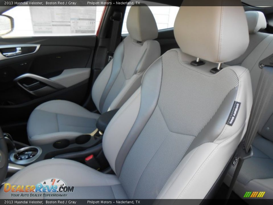 Front Seat of 2013 Hyundai Veloster  Photo #23
