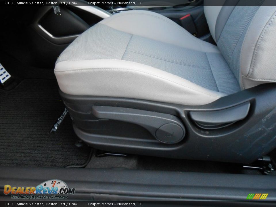 2013 Hyundai Veloster Boston Red / Gray Photo #24