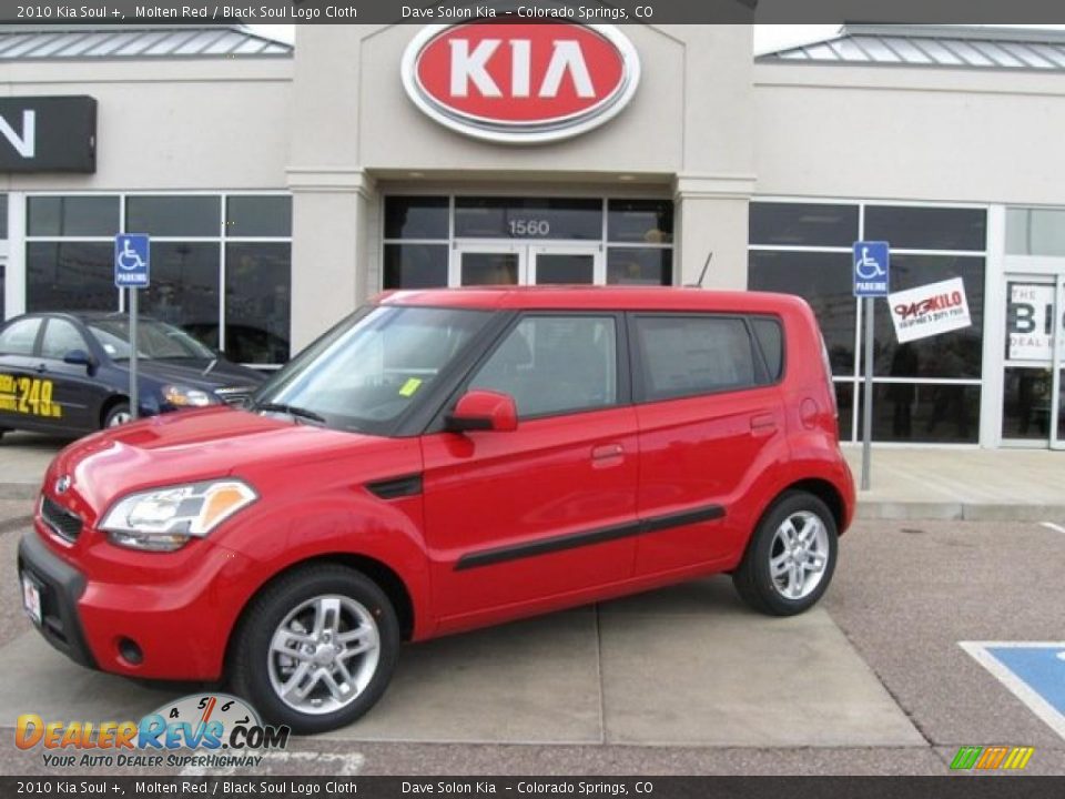 2010 Kia Soul + Molten Red / Black Soul Logo Cloth Photo #1