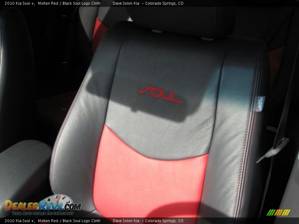 2010 Kia Soul + Molten Red / Black Soul Logo Cloth Photo #11