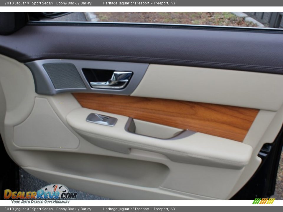2010 Jaguar XF Sport Sedan Ebony Black / Barley Photo #9