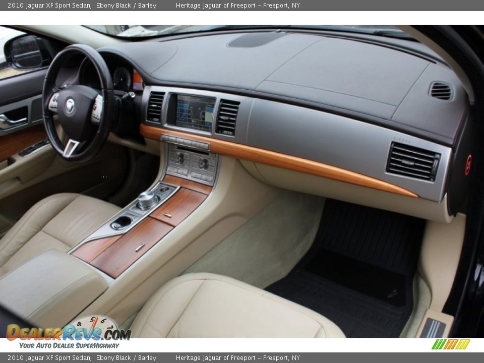 2010 Jaguar XF Sport Sedan Ebony Black / Barley Photo #11