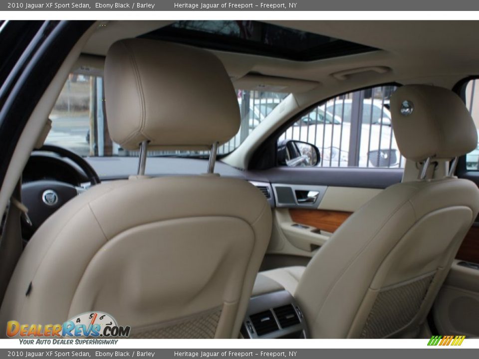2010 Jaguar XF Sport Sedan Ebony Black / Barley Photo #18