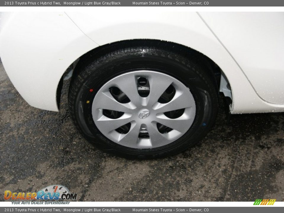 2013 Toyota Prius c Hybrid Two Moonglow / Light Blue Gray/Black Photo #9