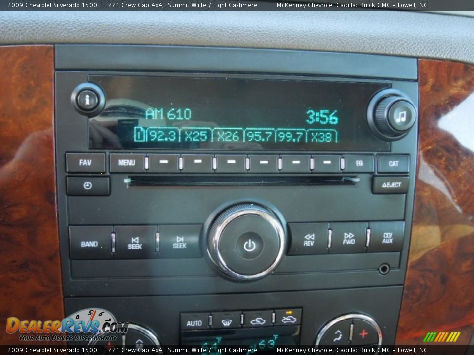 2009 Chevrolet Silverado 1500 LT Z71 Crew Cab 4x4 Summit White / Light Cashmere Photo #13