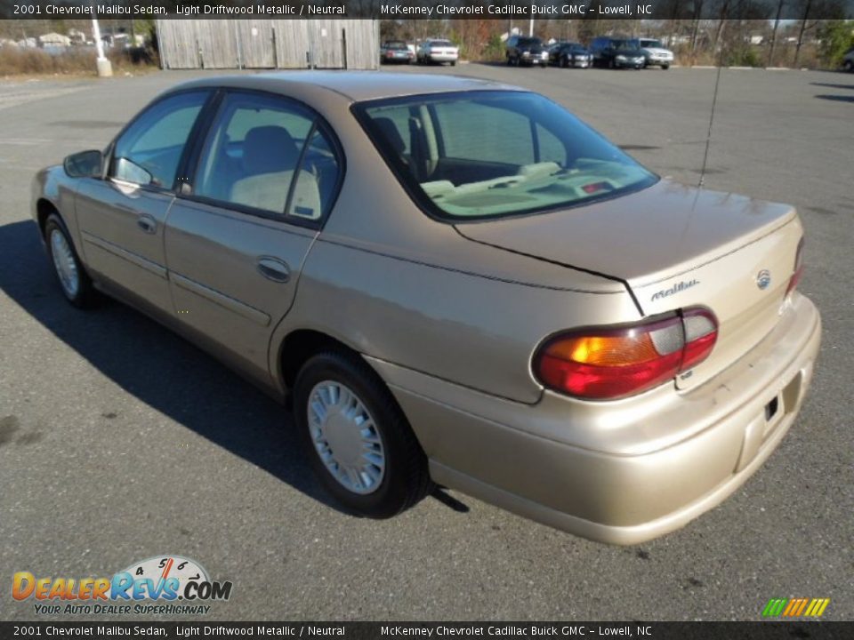 2001 Chevrolet Malibu Sedan Light Driftwood Metallic / Neutral Photo #4