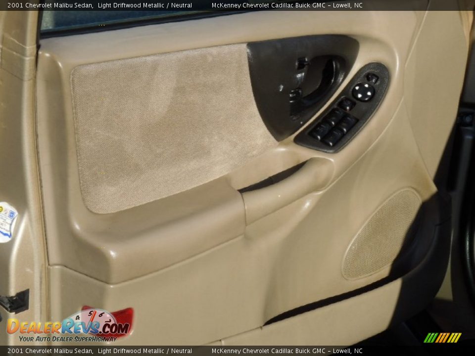 2001 Chevrolet Malibu Sedan Light Driftwood Metallic / Neutral Photo #9