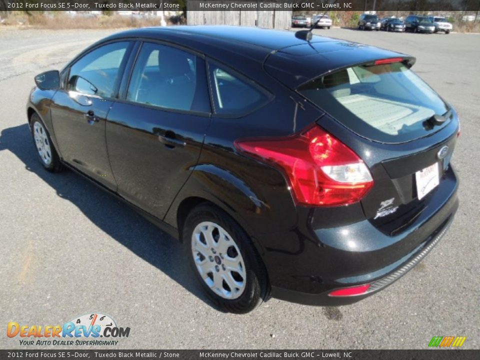 2012 Ford Focus SE 5-Door Tuxedo Black Metallic / Stone Photo #4