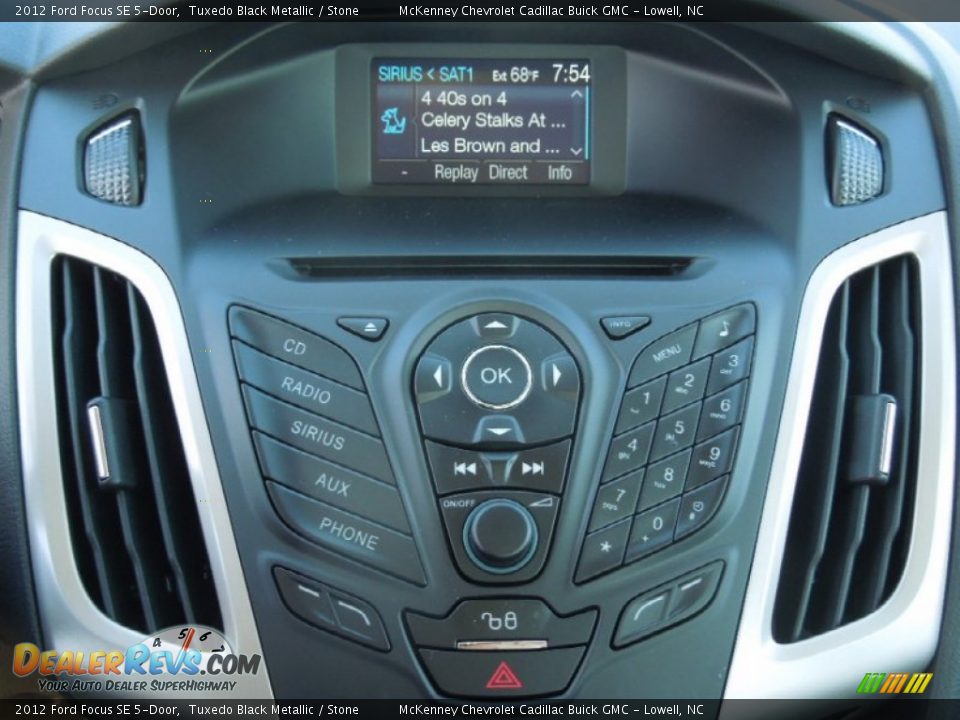 2012 Ford Focus SE 5-Door Tuxedo Black Metallic / Stone Photo #15
