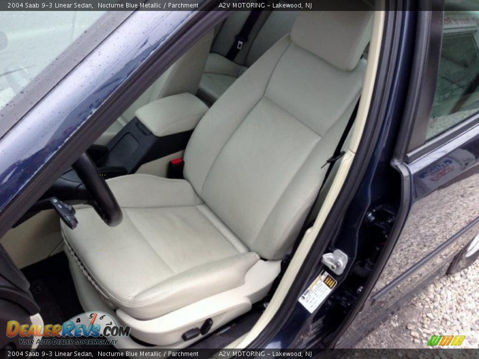 Front Seat of 2004 Saab 9-3 Linear Sedan Photo #14