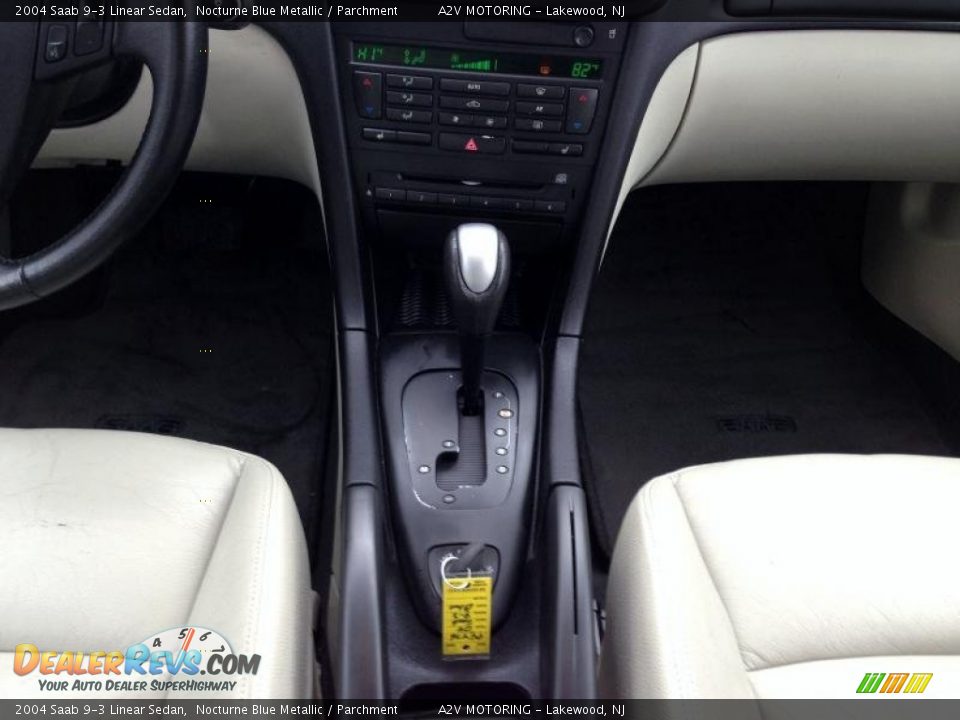 2004 Saab 9-3 Linear Sedan Shifter Photo #25