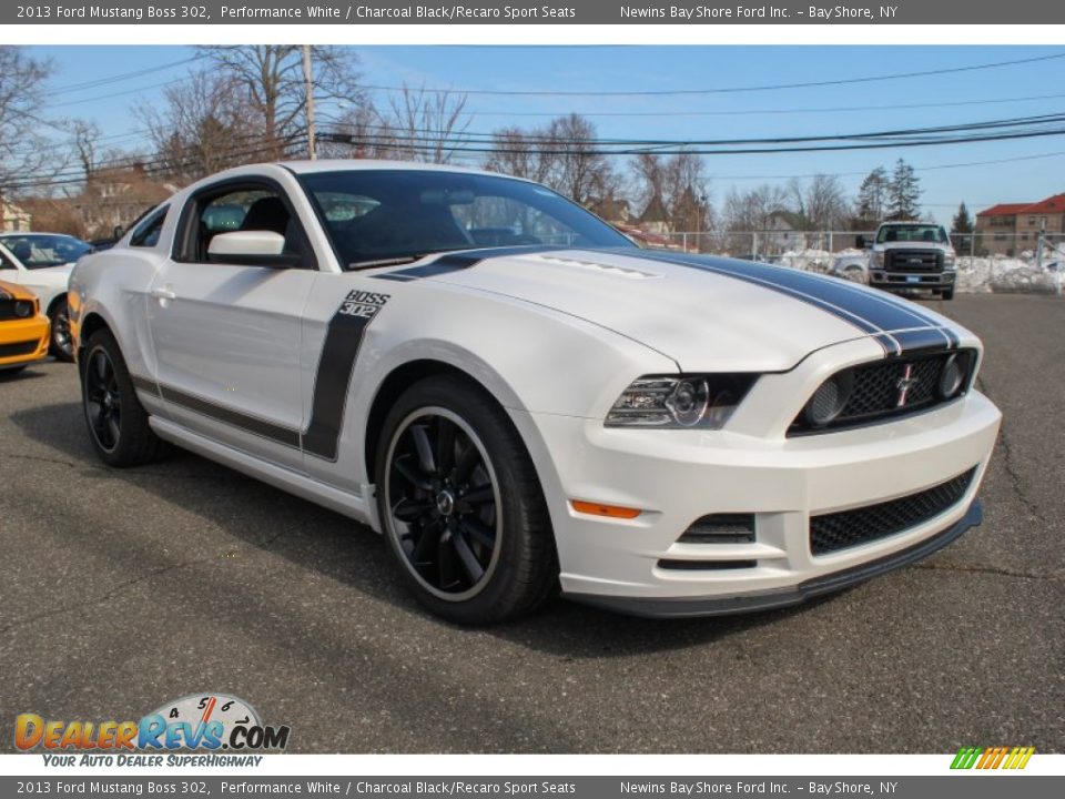 Front 3/4 View of 2013 Ford Mustang Boss 302 Photo #8