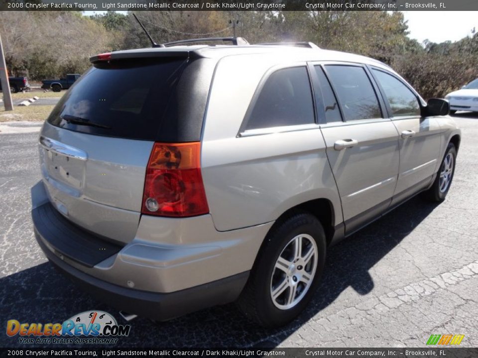 2008 Chrysler Pacifica Touring Light Sandstone Metallic Clearcoat / Dark Khaki/Light Graystone Photo #10