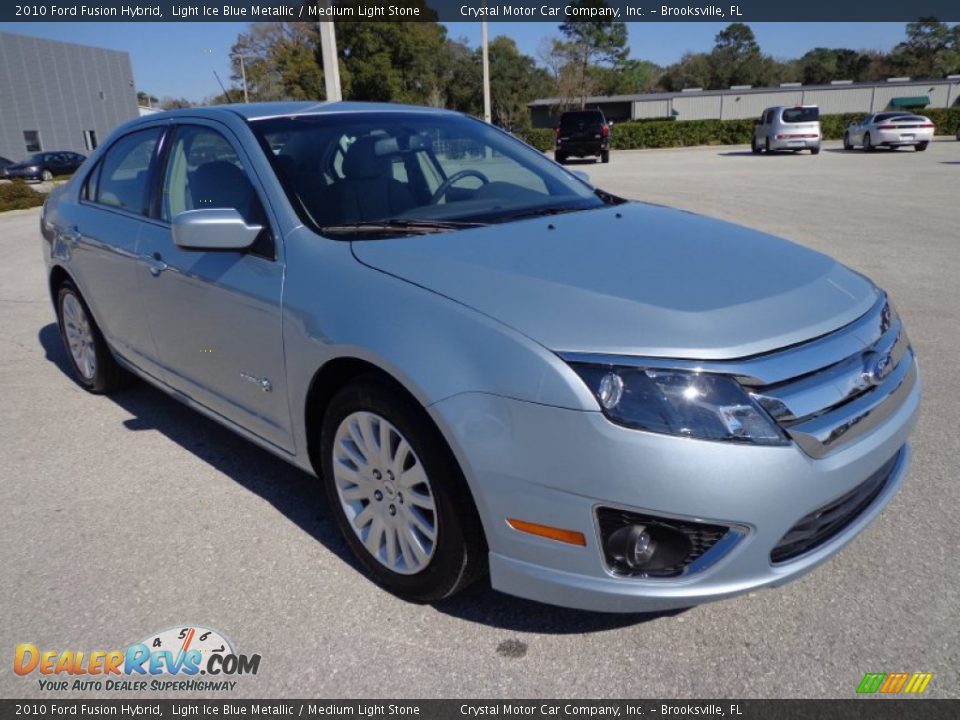 Front 3/4 View of 2010 Ford Fusion Hybrid Photo #10