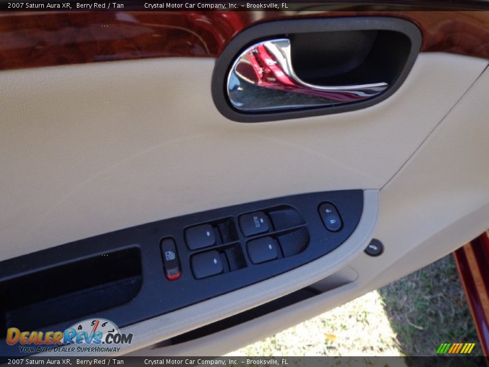 2007 Saturn Aura XR Berry Red / Tan Photo #17