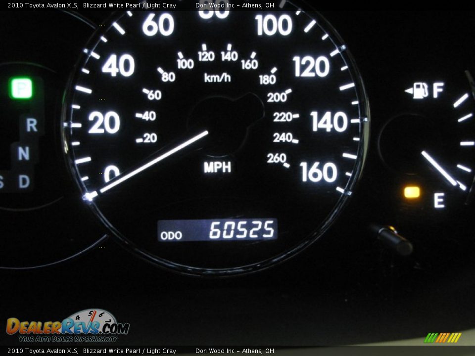 2010 Toyota Avalon XLS Blizzard White Pearl / Light Gray Photo #17